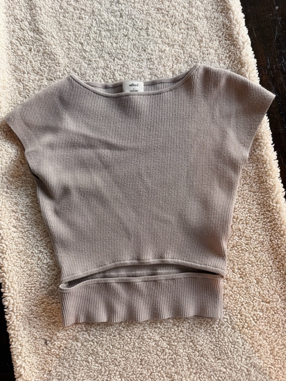 Wilfred top